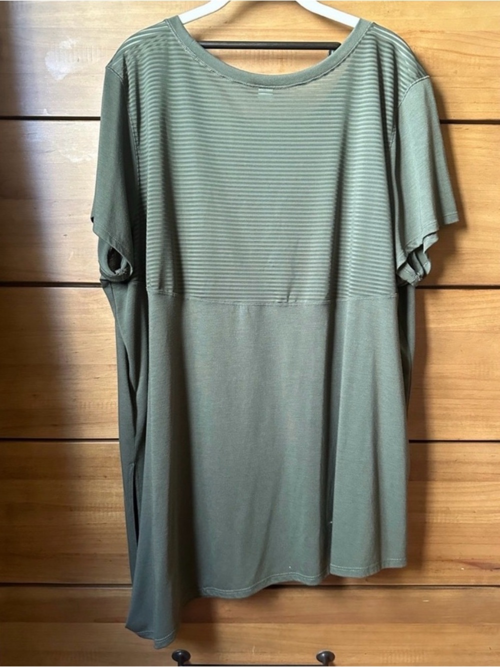 NWOT! Old Navy Green Mixed Media Crew Neck T-Shirt | 3X - Picture 4 of 8